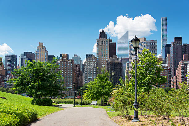 istock Southpoint Park with Midtown Manhattan 598257072