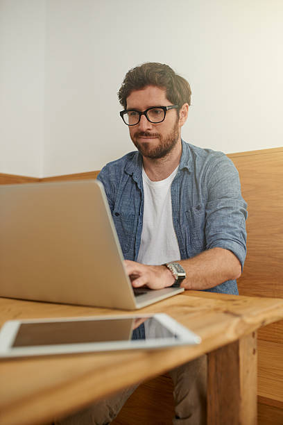 istock He's a keen blogger 598524544