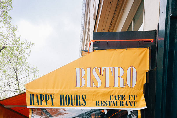 istock Cafe - Restaurant sign in France 598528404