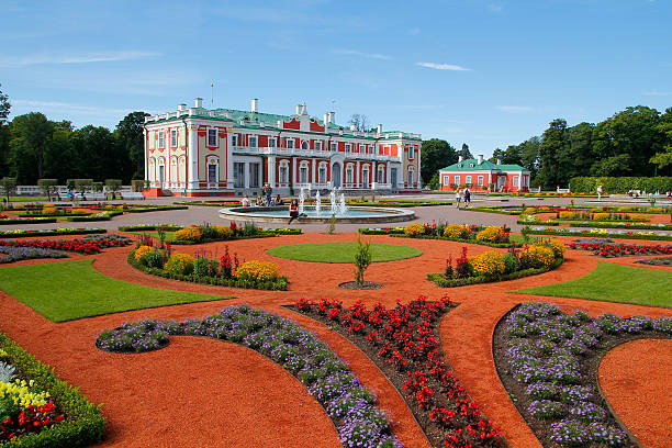 Tallinn, Estonia Tallinn, Estonia - July 29, 2016: The Kadriorg Palace is a Baroque building built for Catherine I of Russia by Peter the Great in Tallinn, Estonia.  The palace currently houses the Kadriorg Art Museum, a branch of the Art Museum of Estonia st petersburg catherine palace palace russia stock pictures, royalty-free photos & images