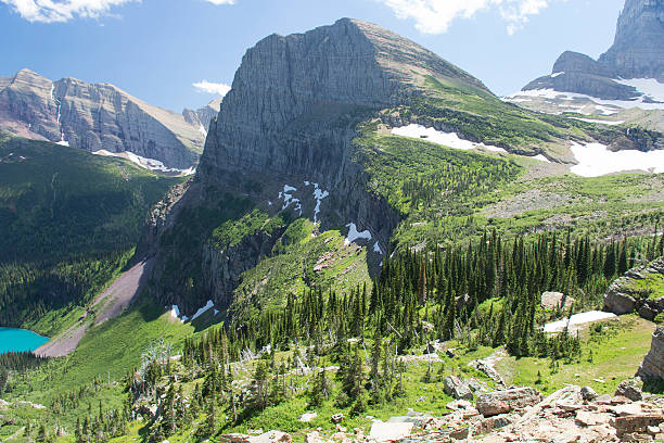 grinnell glacier trail - glacier national park - mount grinnel imagens e fotografias de stock