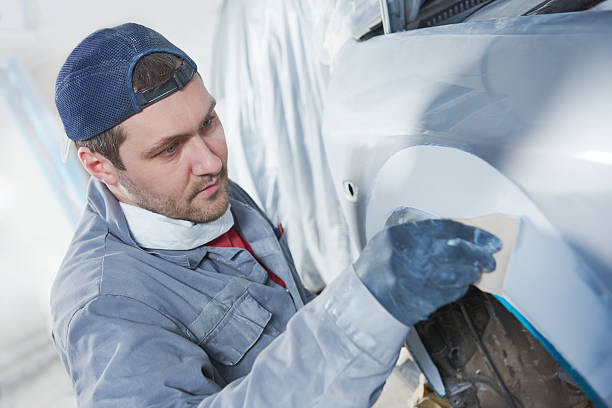 automatyczne konserwator gipsowe autobody maski - plastering station zdjęcia i obrazy z banku zdjęć