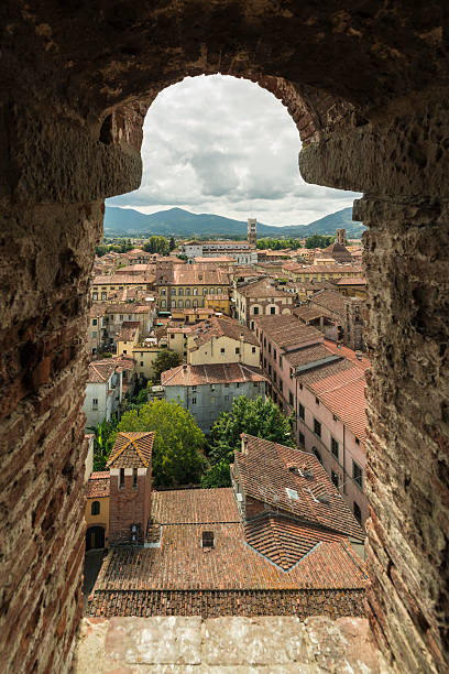 vista desde Torre dei Guinigi lucca Toscana - foto de stock