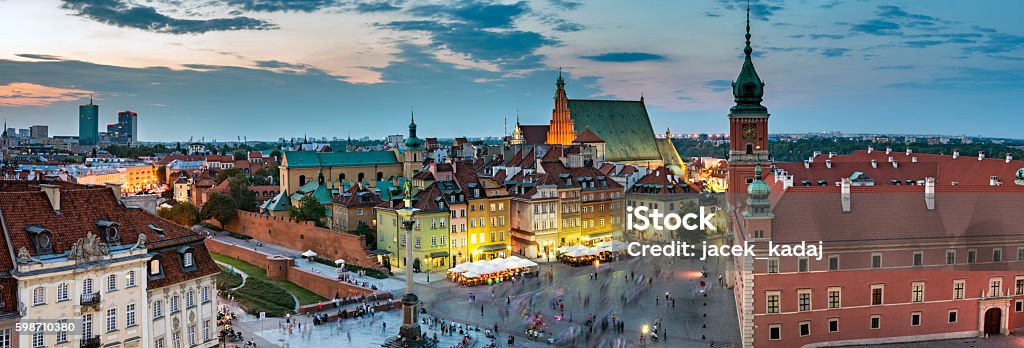 Nachtpanorama der Altstadt in Warschau - Lizenzfrei Landschaftspanorama Stock-Foto