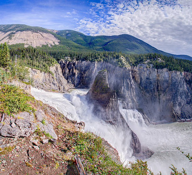 Virginia Falls - South Nahanni river