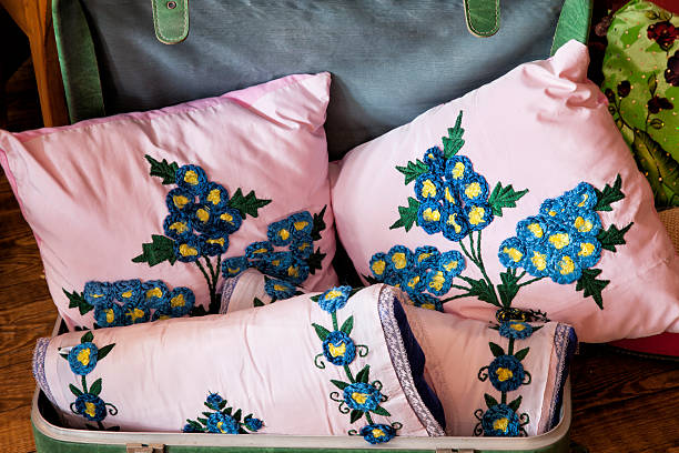 刺繍枕 - pillow cushion embroidery homewares ストックフォトと画像