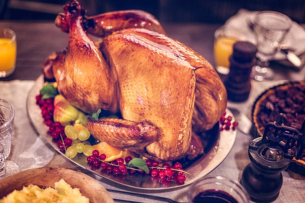 istock Stuffed Turkey and Pumpkin Pie 599140374