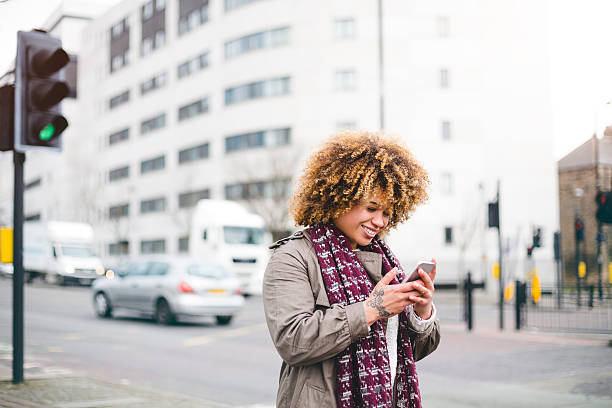 istock Smartphone in the City 599245386
