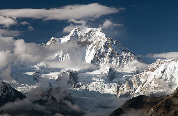 wieczorem widok z gokyo ri do mount gyachung kang - cho oyu zdjęcia i obrazy z banku zdjęć