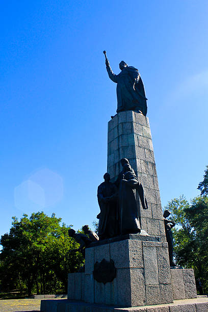 istock Monument to Bogdan Khmelnitsky in Chigirin, Ukraine 599489990