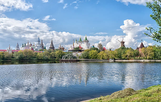 кремль в izmailovo - mill river фотографии стоковые фото и изображения