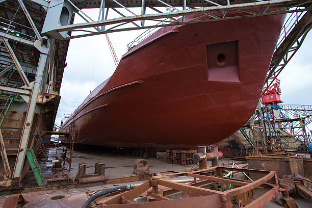 istock repair ship in the dock 599708088