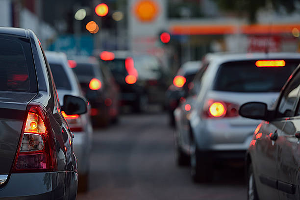 semáforos - foco diferente - traffic movement - fotografias e filmes do acervo