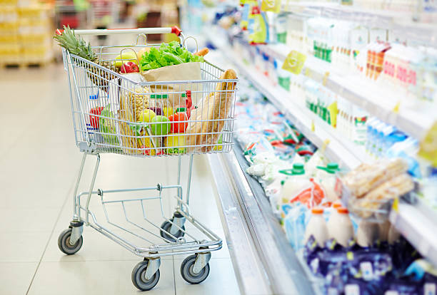 istock Products in consumer cart 599783996