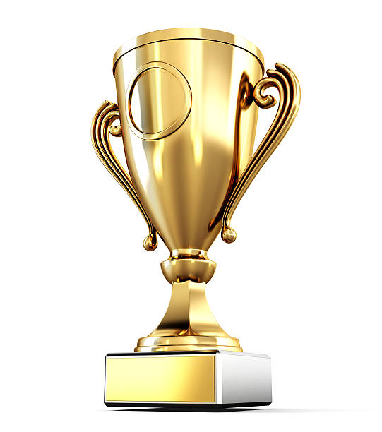 copa de oro aislada sobre fondo blanco. imagen de renderizado 3d - cup gold winning wineglass fotografías e imágenes de stock