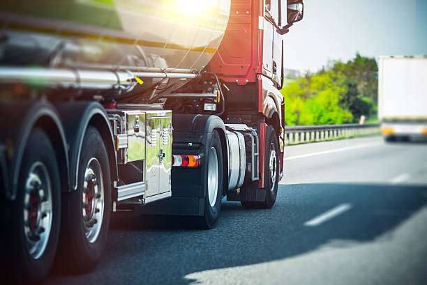 euro semi truck on highway - business speed horizontal commercial land vehicle imagens e fotografias de stock