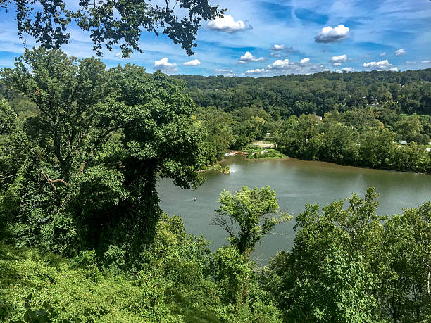 istock potomac overlook to boat launch 599955990
