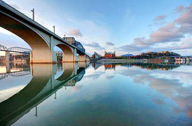 istock Chattanooga along the Tennessee River 599961066