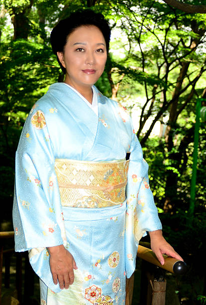 istock Japanese Woman Wearing Kimono 599965636