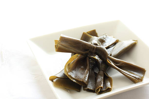 日本食、おん海藻昆布 - kombu ストックフォトと画像