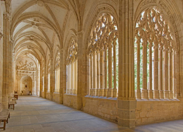 istock Segovia - The gothic atrium of Cathedral 599994890