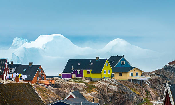 istock Iulissat, stranded icebergs, Greenland 600000338