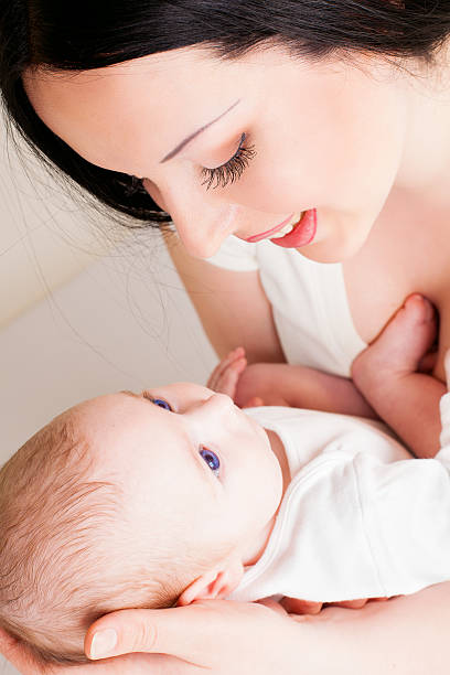 istock mom and baby 600062262