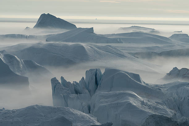 istock Stranded icebergs, Icefjord, Ilulissat, Greenland 600071604