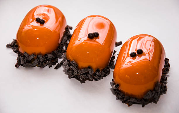 istock Glyassazh caramel cake decorated with chocolate chips 600097908