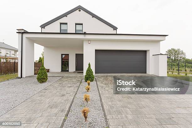 New Design White Villa Stock Photo - Download Image Now - Driveway, Stone Material, Garage