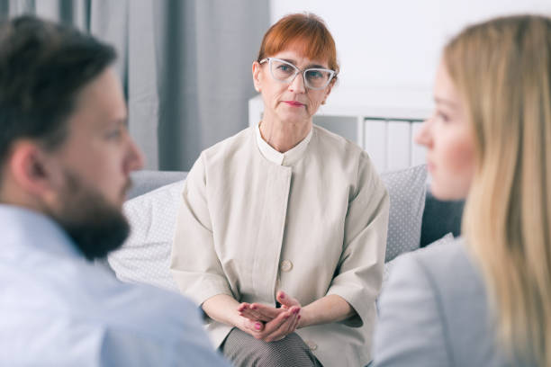 istock Marriage on good way to reconcile 600102918