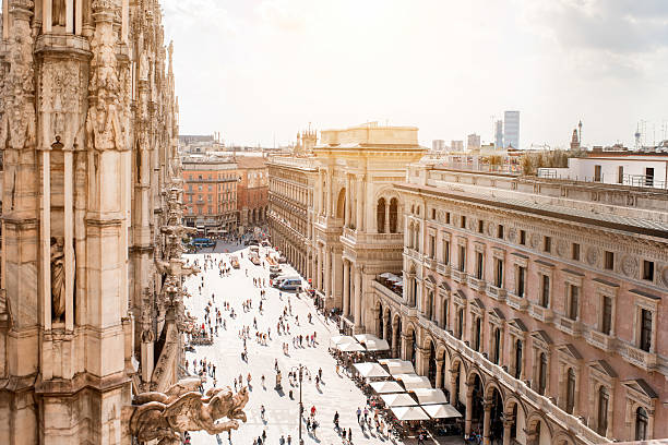 площадь дуомо в милане - aerial view city urban scene italy стоковые фото и изображения