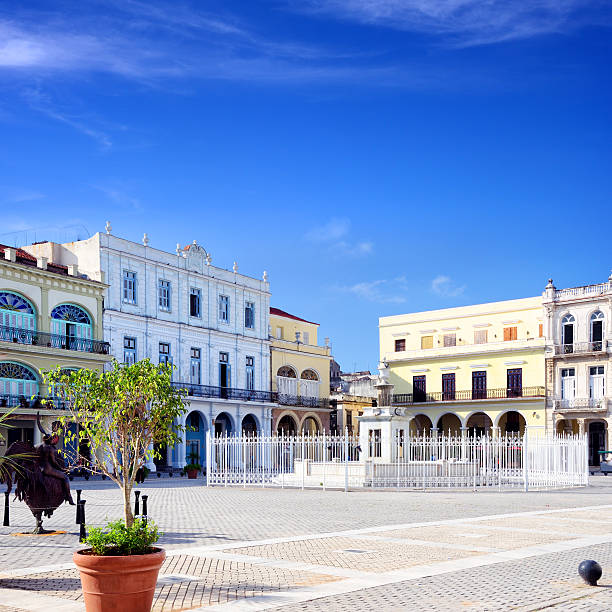 istock Plaza Vieja, Havana 600167836
