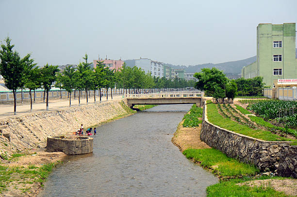 paisaje urbano, kaesong, corea del norte - kim jong il fotografías e imágenes de stock