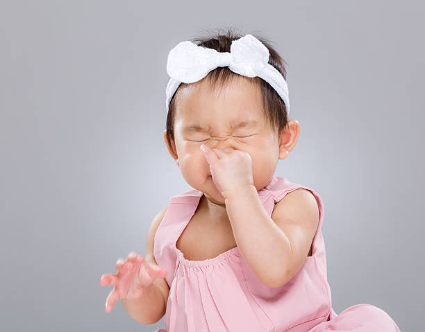 中国の幼児くしゃみ - baby people headband portrait ストックフォトと画像