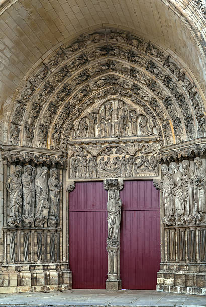 Laon Cathedral, France Laon Cathedral is one of the most important examples of the Gothic architecture of the 12th and 13th centuries located in Laon, Picardy, France. Portal Laon stock pictures, royalty-free photos & images
