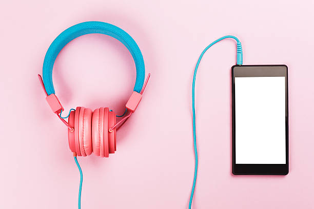 istock Headphones with cellphone 600389072