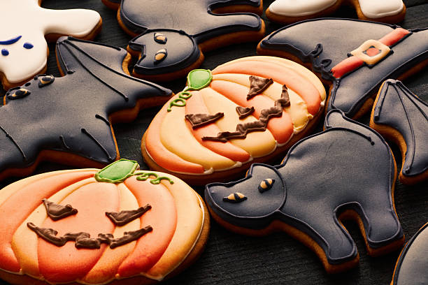 istock Halloween homemade gingerbread cookies 600396958