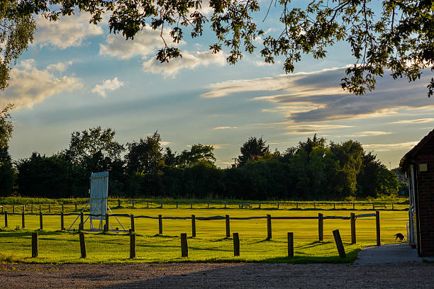 villaggio cricket ground - sport of cricket village cricket player english culture foto e immagini stock