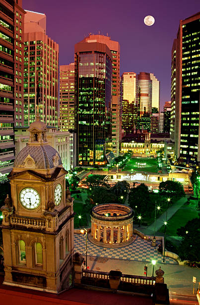 istock Moonrise over Anzac Square at twilight in Brisbane QLD Australi 600668580