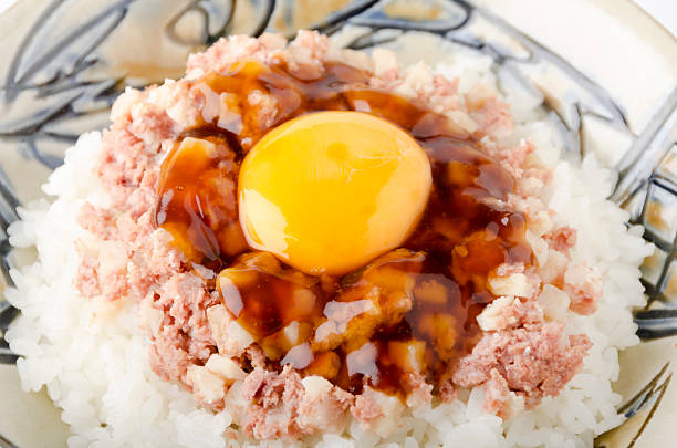 istock Corned beef hash on top of the rice 600688432