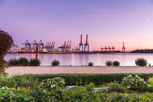 Hamburg Elbstrand - Container Terminal