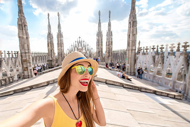 istock Woman traveling in Milan 601004380