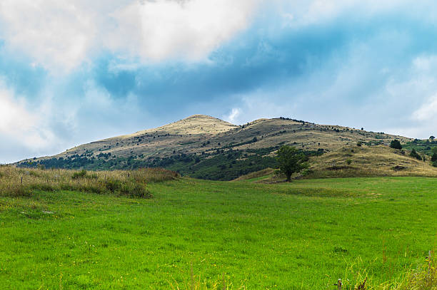 istock beautiful view of the mountain 601004994