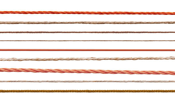 wolle string seil kabelleitung - red stitches stock-fotos und bilder