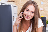 hotline-mitarbeiter.jpg?b=1&s=170x170&k=20&c=jOUhUwCjN5USmrJLzQm4ZrzIB05fouEuJe9ZEiCkJIs=