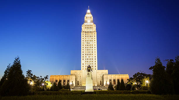 istock Louisiana State Capitol Building in Baton Rouge at Night 601009406
