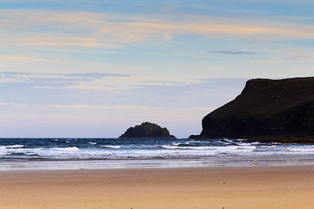 istock Early morning view over the beach at Polzeath 601021554