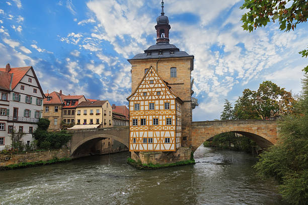 istock Obere bridge (brucke) and Altes Rathaus and cloudy sky 601028158