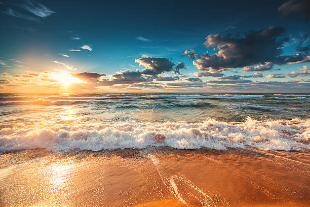 istock Beautiful sunrise over the sea 601359662